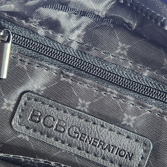 BCBGENERATION Soft Plush Vinyl Body Bag - Picture 11 of 11